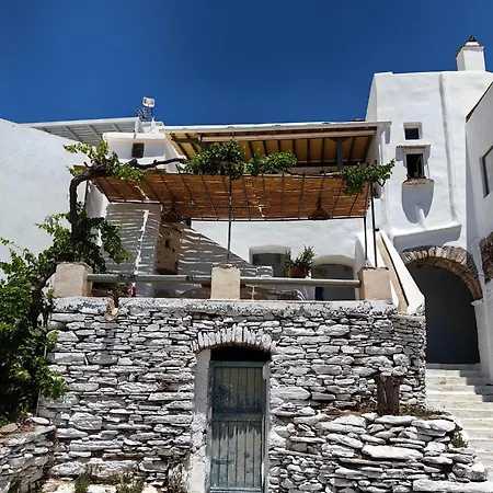 Vgena's House In Dio Choria Τήνος