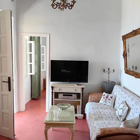 Holiday home Vgena's House In Dio Choria